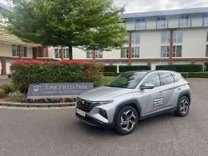 Executive Cars waiting for customer in front of Lingfield Marriot Hotel Executive Cars waiting for customer in front of Lingfield Marriot Hotel